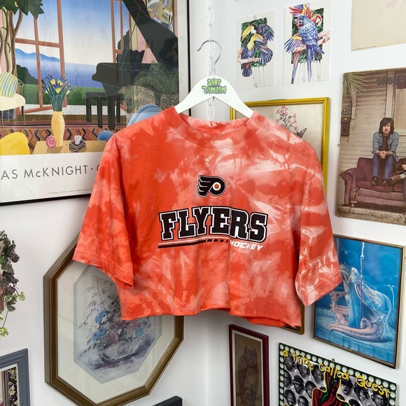 shoptamjam Tops - Philadelphia Flyers Cropped T-Shirt